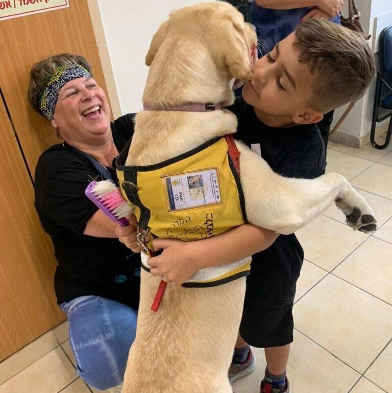 Donna, a Service Dog, Quells the Fears of Young Patients in the Department of Pediatric Dentistry