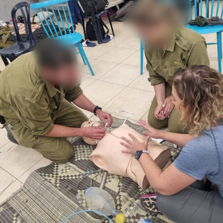 Rambam Pediatric Teams Train Soldiers