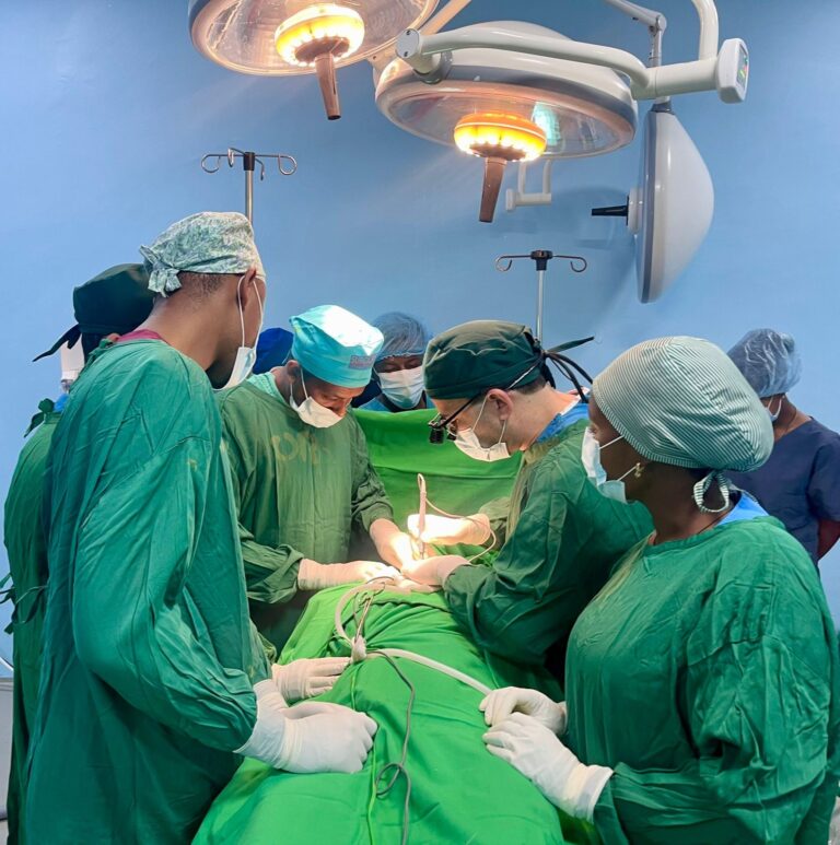 Strengthening Clinical Capabilities and Deepening Medical Partnership